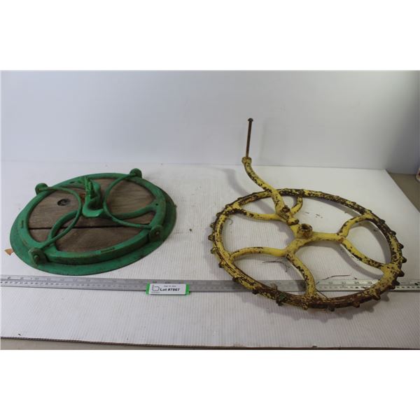 Axle Wheel Crank - Butter Churn Lid