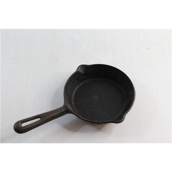 Cast Iron  Pan 6''