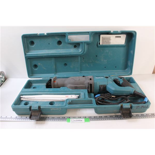 Makita Sawz-All/Reciprocating Saw in Case - Works