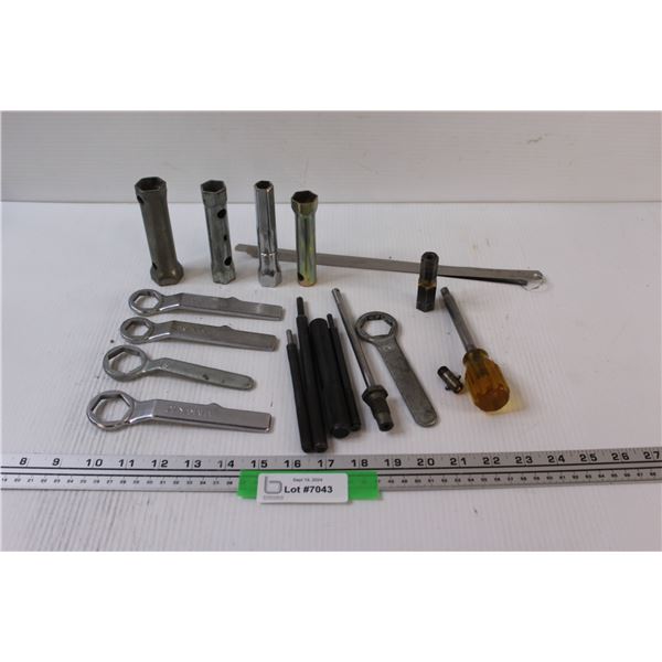 Spark Plug Wrenches, Yamaha Wrenches, Spark Plug Gapping Spacer Tool, Misc.