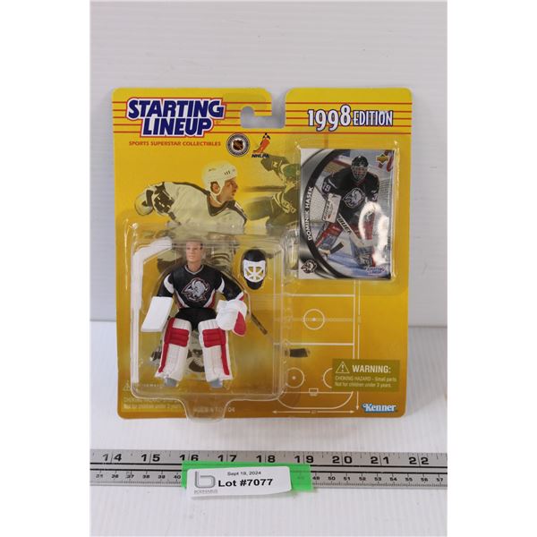 Dominik Hasek 1998 Starting Line Up Hockey Figurine & Card Set