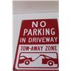Image 2 : (2) Metal Signs: Slow Down & No Parking