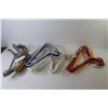 Image 5 : (2) Cloth Boxes (19" x 14" x 8") - Hangers