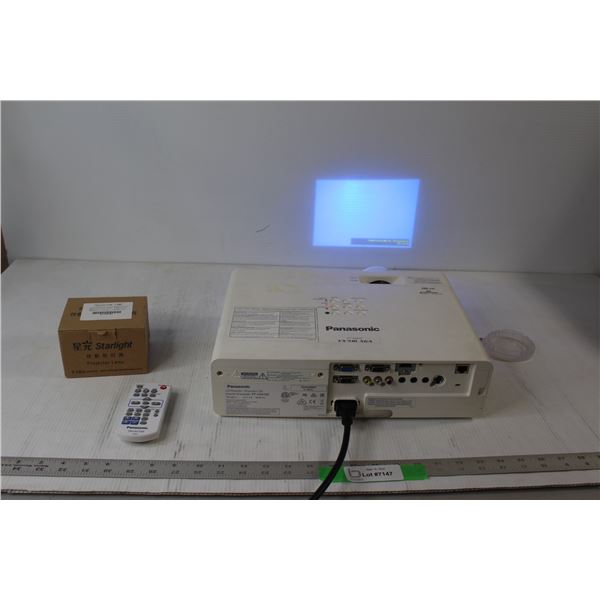Panasonic Projector With Replacement Bulb - tested Works