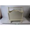 Image 1 : Magazine Rack - 17" x 6 1/4" x 19"