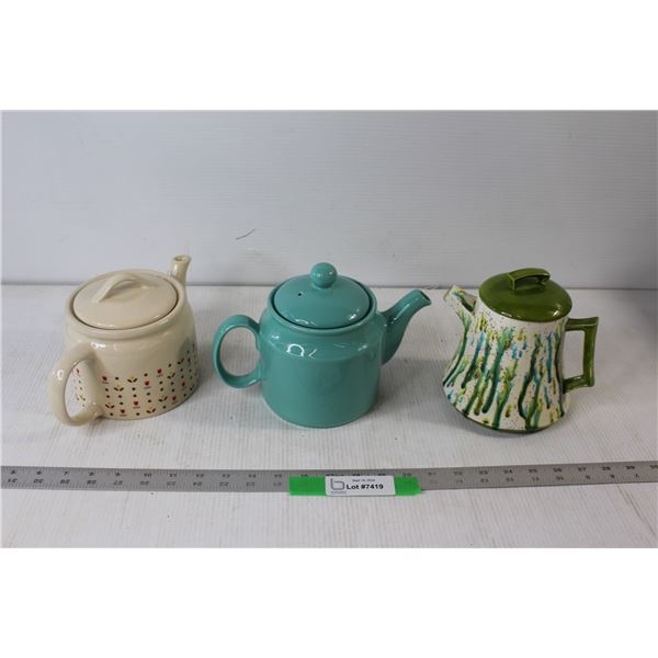 (3) Teapots