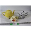 Image 1 : (3) Teapots