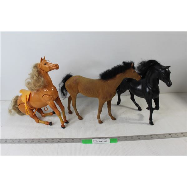 (3) Toy/Model Horses