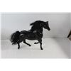 Image 6 : (3) Toy/Model Horses