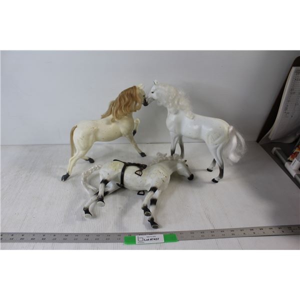 (3) Toy/Model Horses