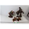Image 1 : (2) Ceramic Horse Head Decorations, (2) Cowboys on Horses Decorations