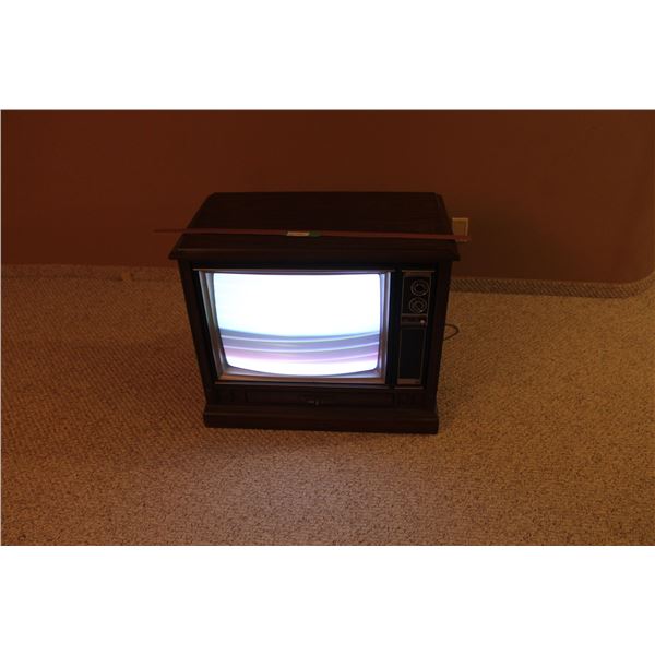 *Vintage 1976 General Electric Cabinet Television - Powers On, On Casters, 34"W x 19"L x 29"H