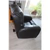 Image 3 : *Electric Reclining Chair - Works, Small Blemishes