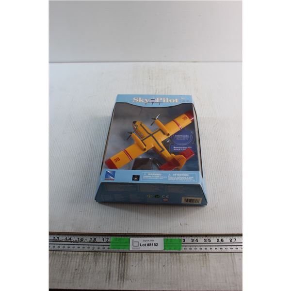 Sky Pilot 1:110 Scale Bombardier 415 Model - Sealed