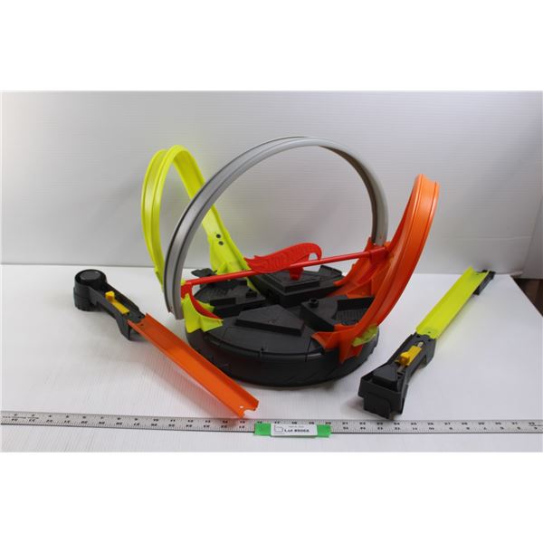 Mattel Hot Wheels FDF26 Roto Revolution Track Play Set - Working