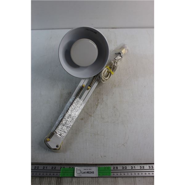 Desk Lamp - Untested