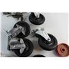Image 5 : (13) Swivel Castors