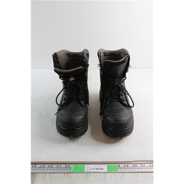 Pair of Protective Dakota Steel Toe Footwear - Size 9