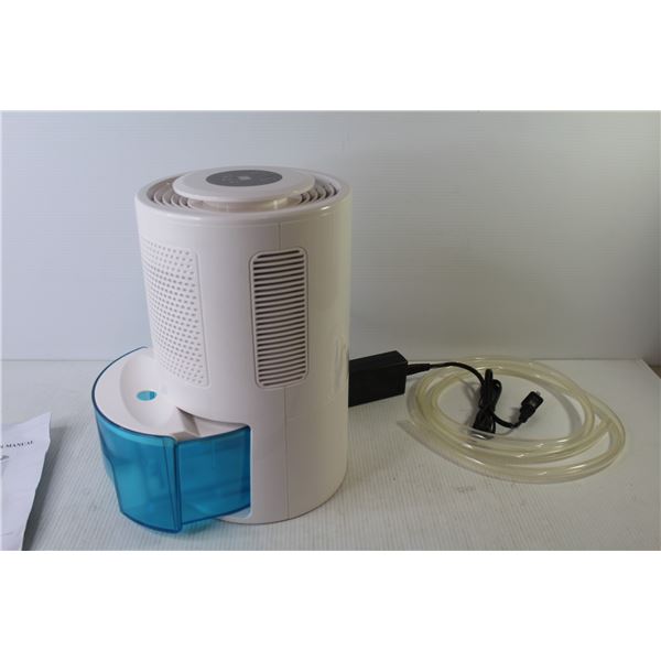 Lonove Dehumidifier (powers on & runs)