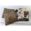 Image 1 : (3) Cushions (12" - 18")