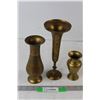 Image 1 : (3) Brass Vases