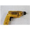 Image 6 : DeWalt Drill With Star Bit and Both Directions - Tested Works