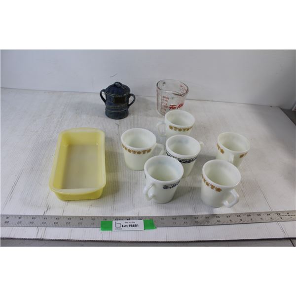 (6) Pyrex Cups, Glasbake Tray, Anchor Hocking Measuring Cup, Sugar Dish