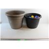 Image 1 : *(2) Plastic Planters and (70) Plastic Balls