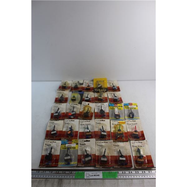 (23) 20 & 35 AMP Glow, Momentum and Toggle Switches