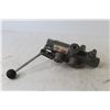 Image 2 : Hydraulic Valve Assembly