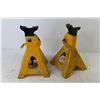 Image 2 : (2) Vehicle Adjustable Stands (unknow weight capacity)