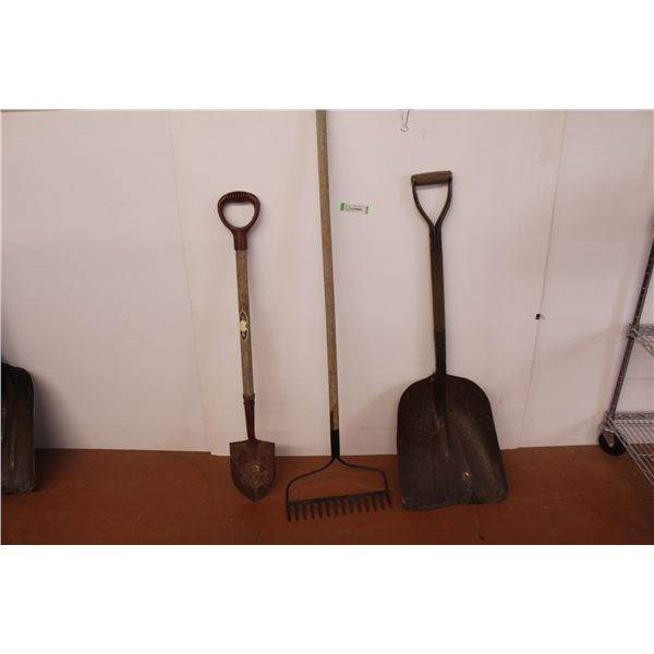*Scoop Shovel - Sm Shovel - Rake
