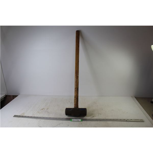 *Strike Master - 8Lb Sledge Hammer (handle cracked)