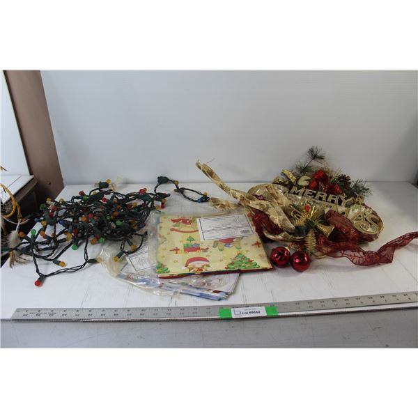 Christmas Wreath, Christmas Lights - Tested Works, Children's Christmas Paper Sheets/Wrapping Paper