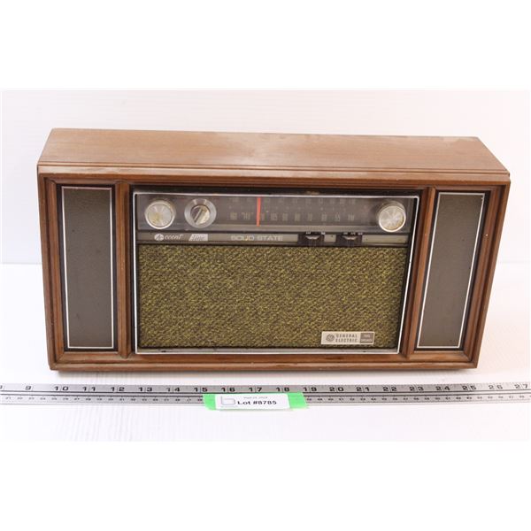 General Electric Vintage Radio - Powers On, as is - 16" x 8" x 4.25"