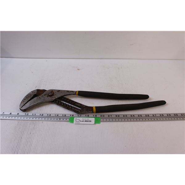 20" Adjustable Wrench