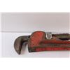 Image 3 : (2) Pipe Wrenches - 10" & 16", Puller, Grabber