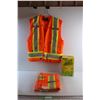 Image 1 : (2) Safety Vests - Size XXL and Moldex Disposable Foam Earplugs