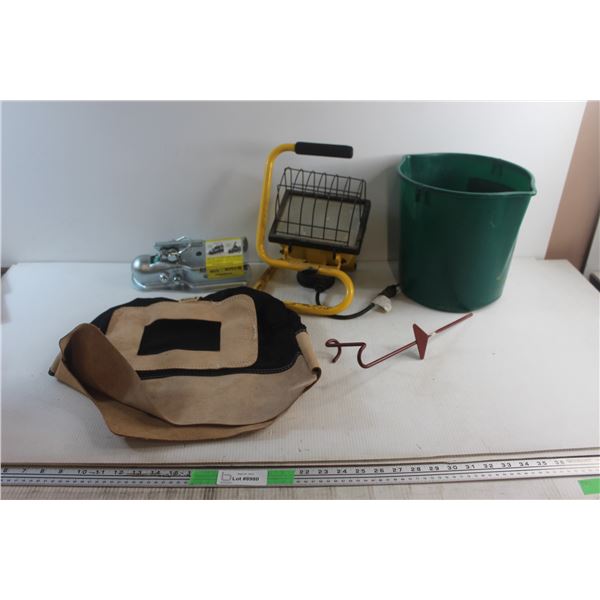 Power Fist Sander's Mask, Construction Light, Rubbermaid Bucket and 2'' Ball - SAE Class 2 Automatic