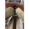 Image 10 : * 14" Barrel Saddle, Cow Country by Circle Y, Padded Seat, 6.5" Wide Gullet. Single Rigging, Rawhide