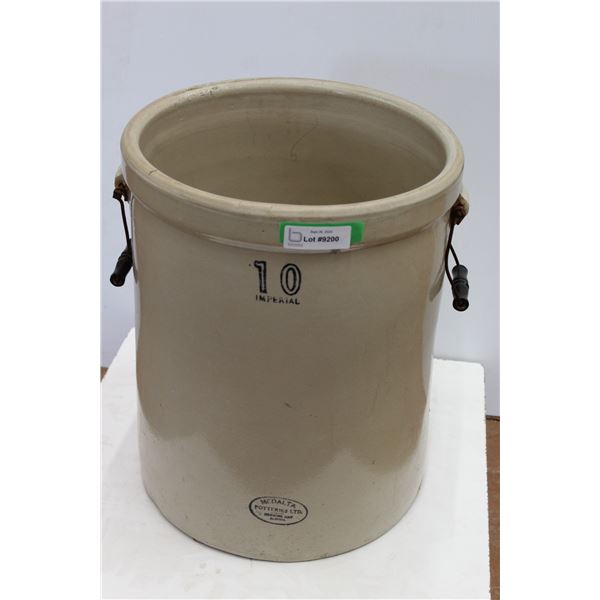 * # 10 Medalta Crock - With Handles