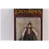 Image 2 : Lord of the Rings Figurine: Frodo