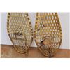 Image 2 : Pair of Vintage Snowshoes - Made in Canada - 14'' x 48''