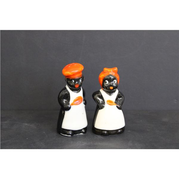 Black Americana Salt and Pepper Shakers Set