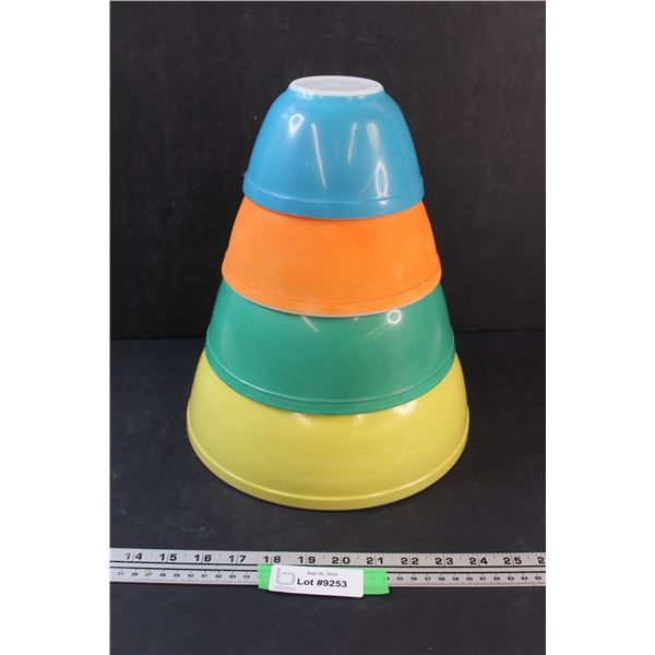 (4) PYREX Mixing Bowls