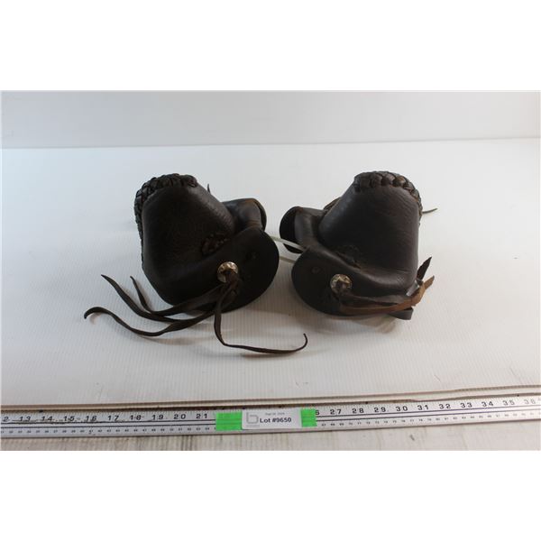 (2) Vintage Stirrups Leather Monkey Tapaderos