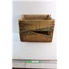 Image 1 : Canada Dry Beverage Wooden Crate