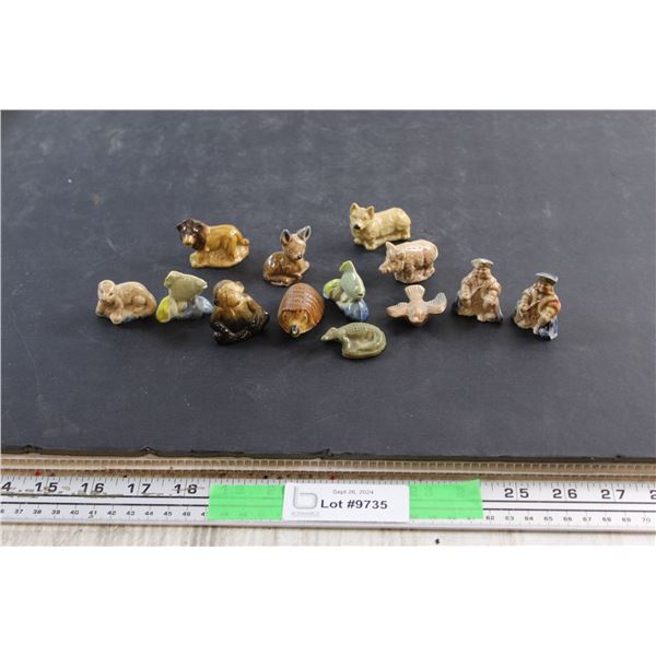 (13) Red Rose Tea - Wade - Figurines