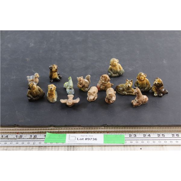 (15) Red Rose Tea - Wade - Animal Figurines