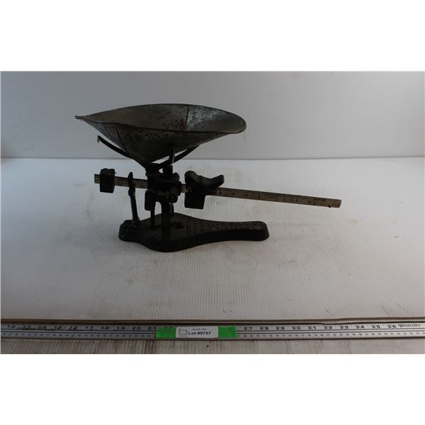 The B.S. & M.Co Ltd Commercial Vintage Scale 10lbs